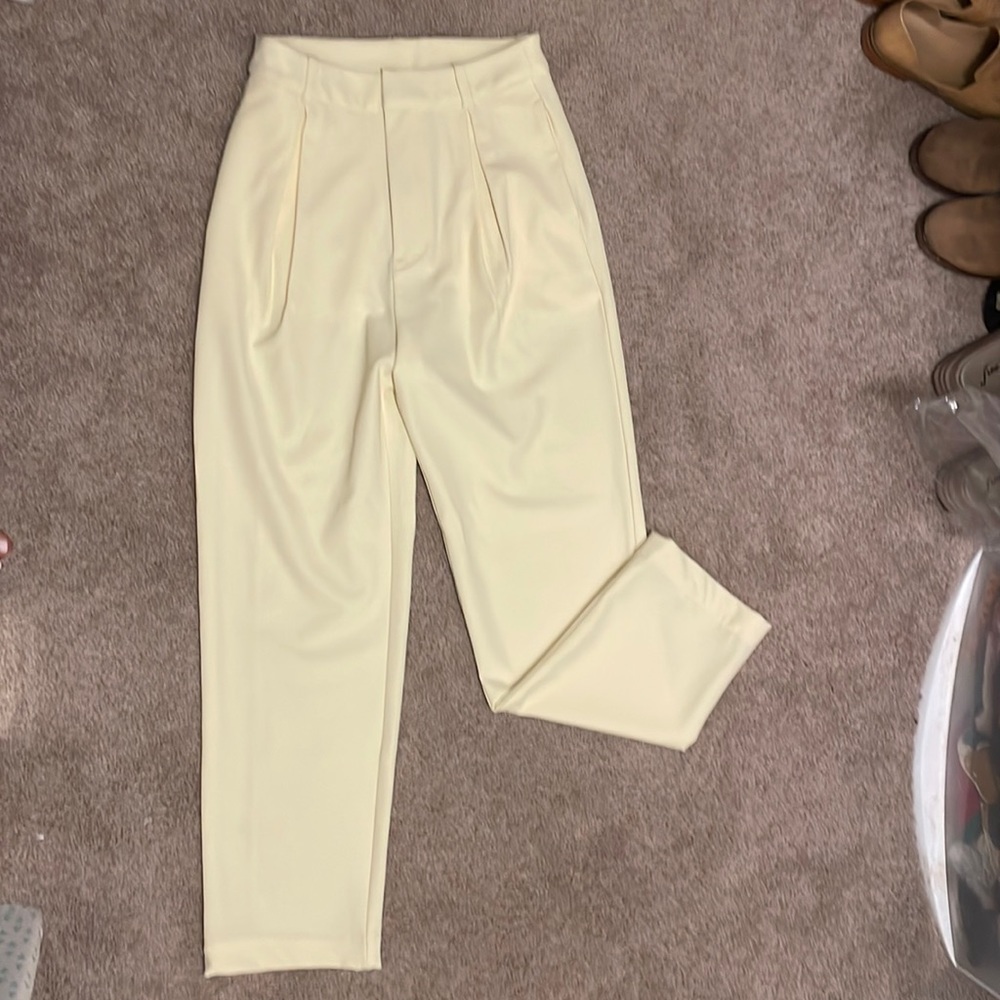 Free people Size 4 Banana Trousers
